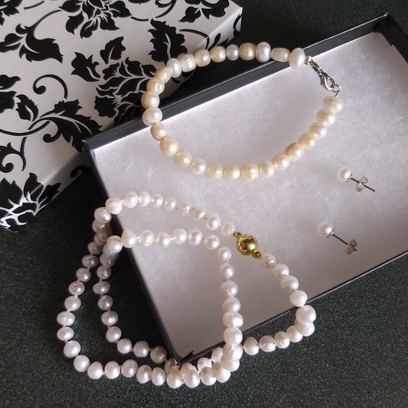 Jewels & Gems Jewelry - Freshwater Pearls Jewelry Set